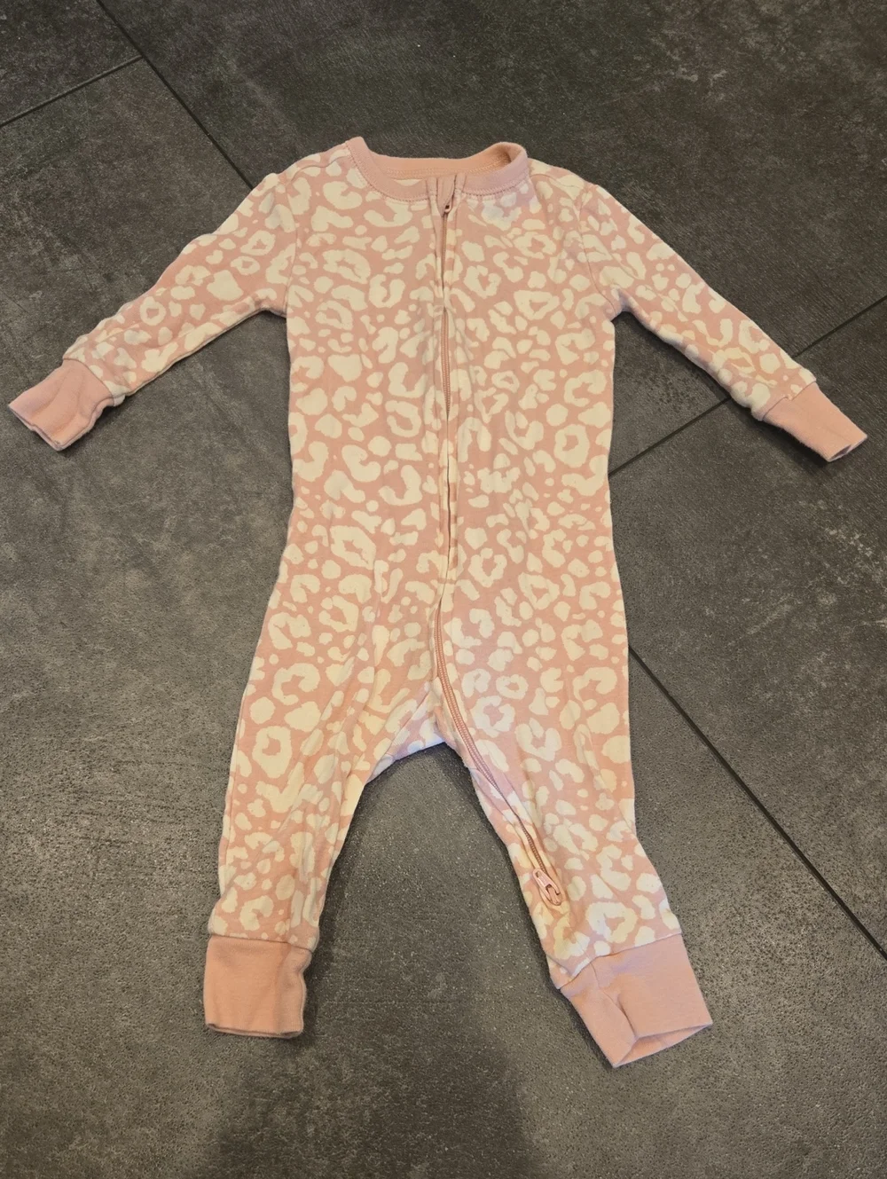 Old NAVY 6-12 MONTH Kids Pink Leopard Print One-Piece Pajamas
